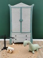Originele kinderkamerkast rotan Greyed Green en Airy Foliage, Ophalen, Gebruikt, Kast, 105 cm of meer