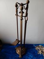 Antieke bronzen strik haardset met gereedschap, Ophalen of Verzenden, Gebruikt, Vrijstaande haard, Houthaard