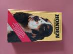 Honden van de hele Wereld. 323 beschreven rassen., Dieren en Toebehoren, Honden-accessoires, Ophalen of Verzenden, Zo goed als nieuw