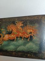 Russische lakdoos., Antiek en Kunst, Ophalen of Verzenden