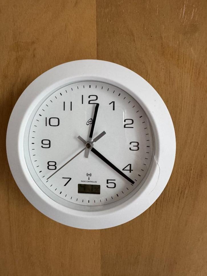 Auriol - DRAADLOZE KLOK RADIO-CONTROLLED 17cm, Huis en Inrichting, Woonaccessoires | Klokken, Zo goed als nieuw, Wandklok, Ophalen