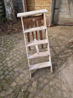 69 jaar oude vintage trap, Doe-het-zelf en Verbouw, Ladders en Trappen, Ophalen, Gebruikt, Minder dan 2 meter