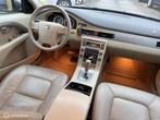 Volvo V70 3.2 Momentum AUTOMAAT / XENON, 238 pk, Gebruikt, 1622 kg, Traction-control