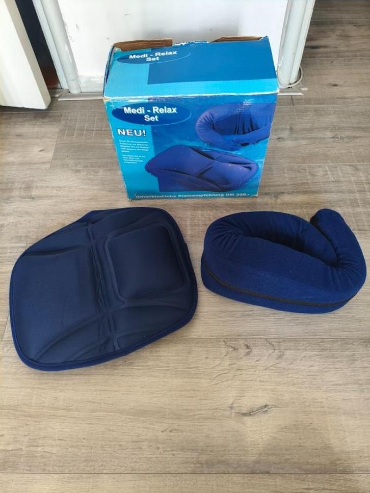 Medi relax set nek- en rug kussen ( ongebruikt ), Sport en Fitness, Massageproducten, Zo goed als nieuw, Massagestoel of Kussen