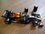 Modelauto Max Verstappen RB16b incl. reservebanden, Hobby en Vrije tijd, Modelauto's | 1:24, Ophalen of Verzenden, Zo goed als nieuw