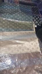 Super Mooie Sjaal - Dik en Dun, Ophalen of Verzenden, Nieuw, Maat 38/40 (M), Sjaal