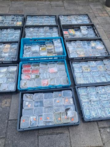 Bakjes 1000bakjes  voor 350 van als wat beschikbaar voor biedingen