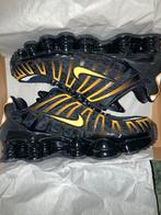 Nike Shox TL Zwart/Goud - Maat 42, Kleding | Heren, Schoenen, Ophalen of Verzenden, Nieuw, Zwart, Sneakers of Gympen