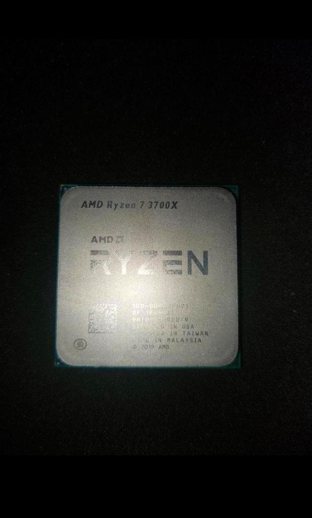 AMD Ryzen 7 3700X - 8 Cores, Computers en Software, Processors, Gebruikt, 8-core, 3 tot 4 Ghz, Ophalen of Verzenden