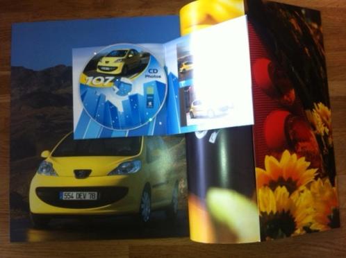 Peugeot 107 + foto CD uit maart 2005, Boeken, Auto's | Folders en Tijdschriften, Zo goed als nieuw, Peugeot, Ophalen of Verzenden