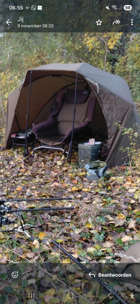 Fox Easy Brolly + 2 Storm Poles, Watersport en Boten, Hengelsport | Karpervissen, Overige typen, Ophalen of Verzenden