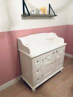 Witte Commode met Opstaande Rand, Kinderen en Baby's, Kinderkamer | Commodes en Kasten, Ophalen, Gebruikt, 50 tot 70 cm, 100 cm of meer