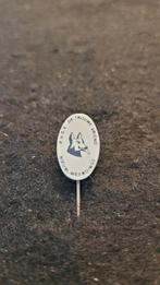 De trouwe vriend Nw. Weerdinge speldje, Verzenden, Zo goed als nieuw, Dier of Natuur, Speldje of Pin