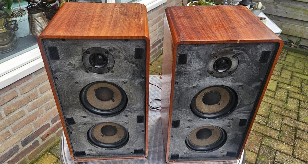 SABA HIFI LUIDSPREKERS VINTAGE JAREN 70, Audio, Tv en Foto, Luidsprekers, Gebruikt, Front, Rear of Stereo speakers, Minder dan 60 watt