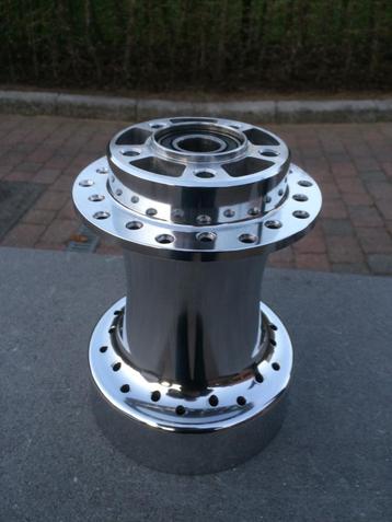 Harley naaf achterwiel touring '09 - '21, als nieuw   beschikbaar voor biedingen