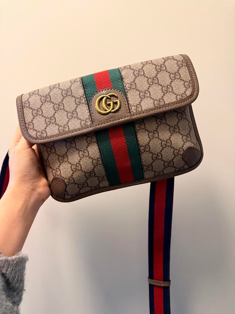Gucci schoudertas - Zo goed als nieuw!, Sieraden, Tassen en Uiterlijk, Tassen | Schoudertassen, Overige merken, Beige, Ophalen of Verzenden