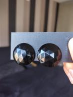 Vintage clip on oorbellen, Ophalen of Verzenden, Zo goed als nieuw, Zwart, Overige materialen