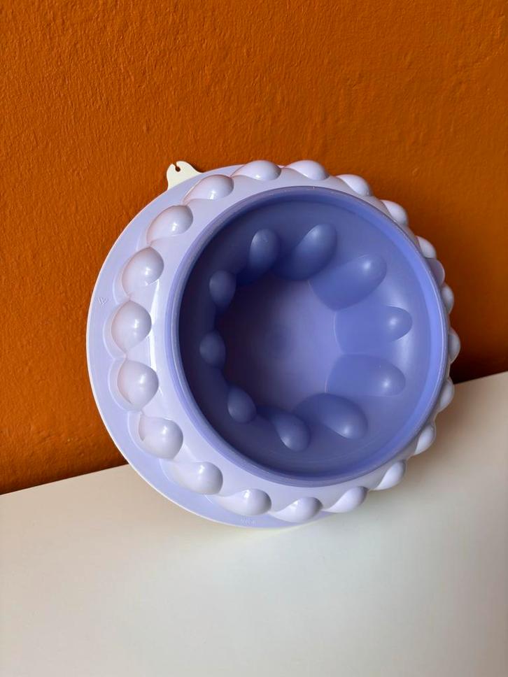 Tupperware puddingvorm tulband, Huis en Inrichting, Keuken | Tupperware, Overige typen, Paars, Ophalen of Verzenden