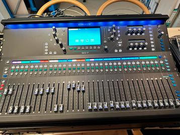 Allen&Heath SQ7 digitale mixer , de grootste,met stofhoes beschikbaar voor biedingen