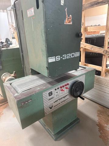 Schuurband machine beschikbaar voor biedingen