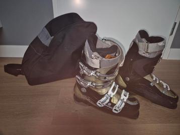 Skischoenen maat 40/41 beschikbaar voor biedingen