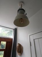 🏘️ Crème witte, metalen hanglamp (industriële look), Ophalen of Verzenden, Zo goed als nieuw, Metaal, Industrieel