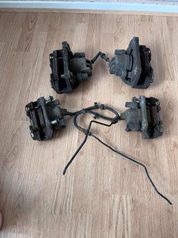 4 Remklauwen Volvo V70 XC 2002 beschikbaar voor biedingen