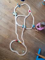Uitgebreide Brio houten treinbaan met hijskranen en fluit, Kinderen en Baby's, Speelgoed | Houten speelgoed, Gebruikt, Ophalen