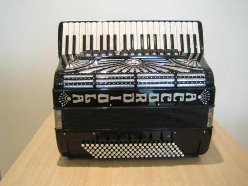 Accordiola Swingmaster 120 bassen met cassotto - Uniek!, Muziek en Instrumenten, Accordeons, Nieuw, Toetsaccordeon, 120-bas, Accordiola