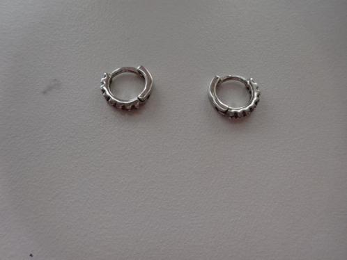 Lieve oorbellen met steentjes / makkelijk in te doen, Sieraden, Tassen en Uiterlijk, Oorbellen, Nieuw, Knopjes of Stekers, Zilver