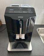 Siemens EQ.300 Koffiemachine, Witgoed en Apparatuur, Koffiezetapparaten, Afneembaar waterreservoir, Gebruikt, Koffiemachine, 2 tot 4 kopjes