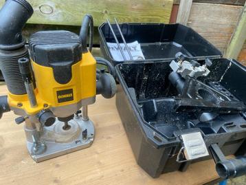 DeWalt Bovenfrees DW621 – In Topstaat, Bijna Niet Gebruikt! beschikbaar voor biedingen