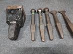 Diverse aambeeld stukken, Antiek en Kunst, Antiek | Gereedschap en Instrumenten, Ophalen of Verzenden