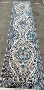 Perzisch tapijt handgeknoopte Nian tapijt. Maat.396X89cm, 200 cm of meer, Rechthoekig, Ophalen of Verzenden, Zo goed als nieuw