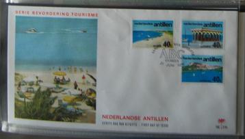 Ned. Antillen 1e dag envelop E95 t/m E99, uit jaar 1976. beschikbaar voor biedingen
