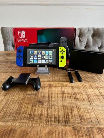 Nintendo Switch V2 helemaal compleet met spellen beschikbaar voor biedingen