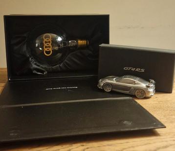 Model auto porsche en Audi lamp beschikbaar voor biedingen