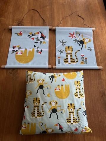 nieuw kussen Luiaard/Oerwoud + 2 nieuwe textielposters  beschikbaar voor biedingen
