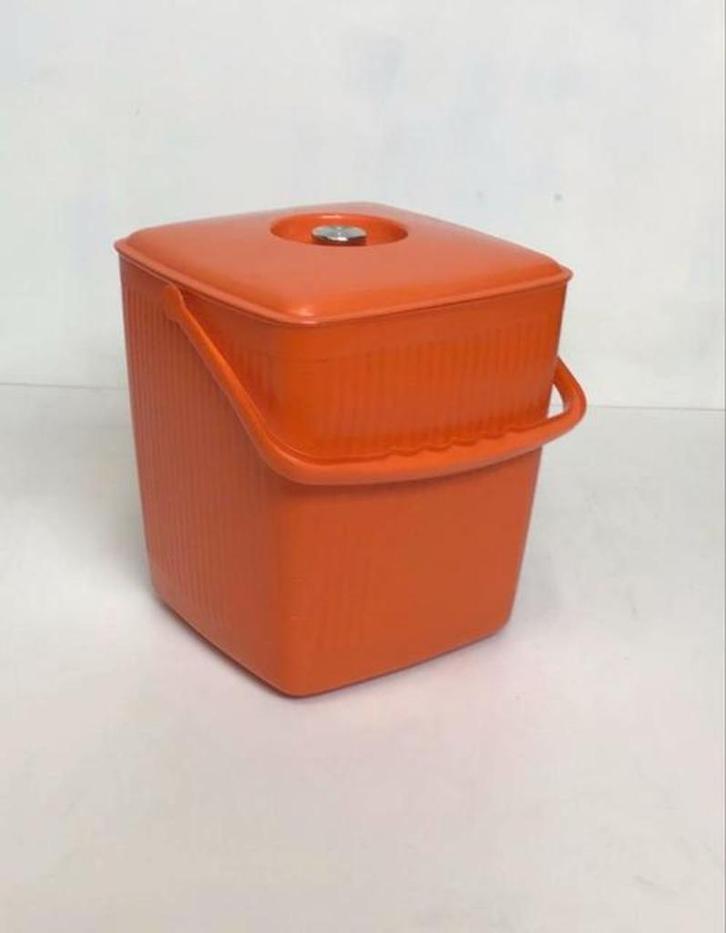 Vintage retro oranje emmer uit de jaren 70 met zilveren knop, Verzamelen, Retro, Huis en Inrichting, Ophalen of Verzenden