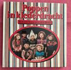 Boek Poppen in Klederdracht, Boeken, Ophalen of Verzenden, Poppen maken