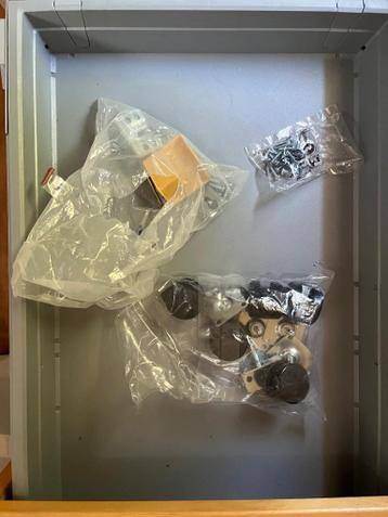Buro meubel ladenkastje IKEA effektiv - afbeelding 4
