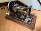 Mooie antieke naaimachine met houten koffer, Antiek en Kunst, Antiek | Naaimachines, Ophalen
