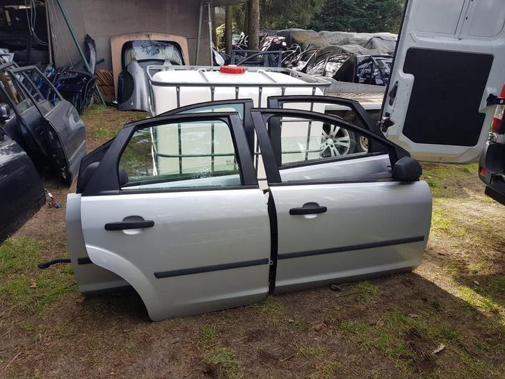 FORD FOCUS PORTIEREN RV+RA BK 2008, Auto-onderdelen, Carrosserie en Plaatwerk, Deur, Gebruikt, Ophalen of Verzenden