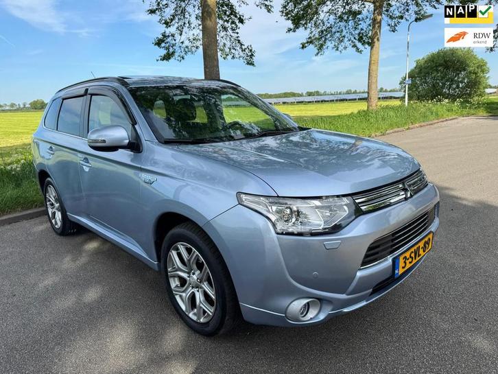 Mitsubishi Outlander 2.0 PHEV Instyle+, Auto's, Mitsubishi, Bedrijf, Te koop, Outlander, 4x4, ABS, Achteruitrijcamera, Adaptive Cruise Control