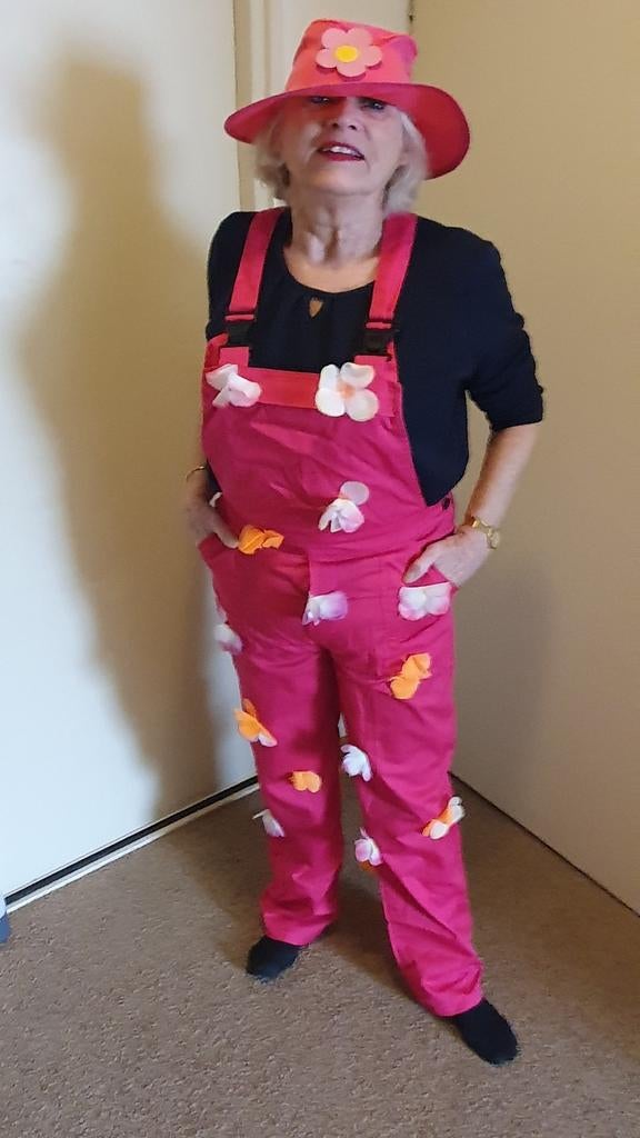 Carnaval  tuinbroek met hoed, Ophalen, Zo goed als nieuw, Overige maten