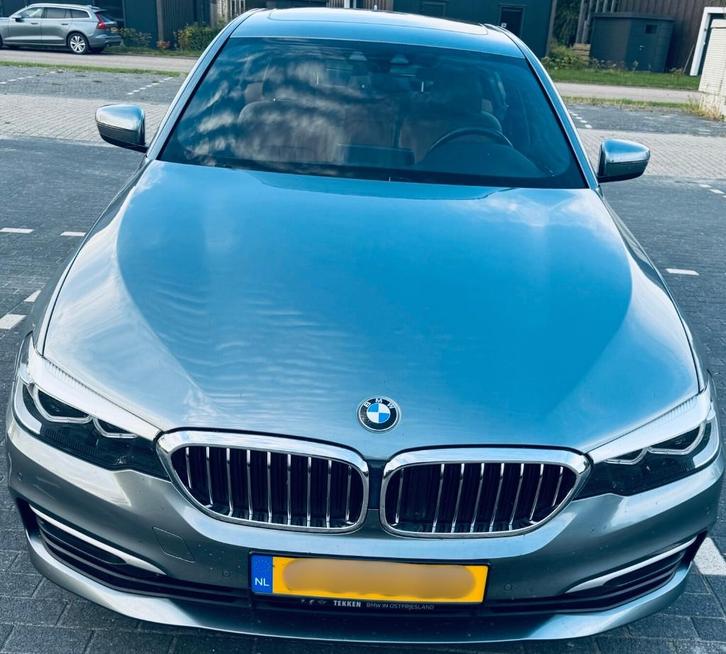 BMW 5-Serie 520i executive edition | panorama dak | trekhaak, Auto's, BMW, Particulier, 5-Serie, ABS, Airbags, Airconditioning