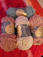 Bollen Tweed Yarn van de Action., Hobby en Vrije tijd, Breien en Haken, Ophalen of Verzenden, Zo goed als nieuw, Breien of Haken