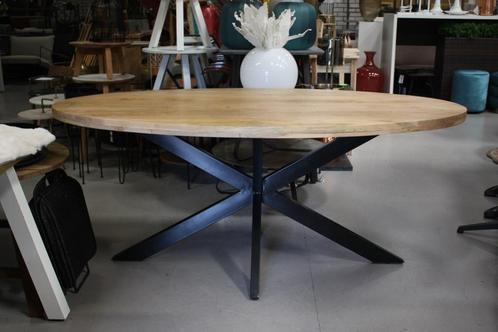 Mooie ovale eettafel metaal & mangohout 190 x 100 cm., Huis en Inrichting, Tafels | Eettafels, Zo goed als nieuw, 50 tot 100 cm