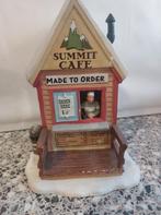 Lemax Summit Cafe Ski Chalet Store Coffee Lodge, Diversen, Kerst, Ophalen of Verzenden, Zo goed als nieuw