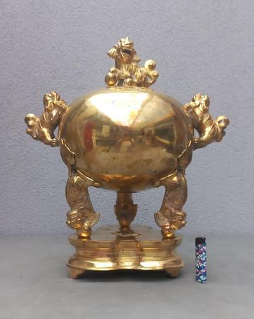 Wierookbrander, Three-Dragon Golden Copper Peak, 20e eeuw beschikbaar voor biedingen